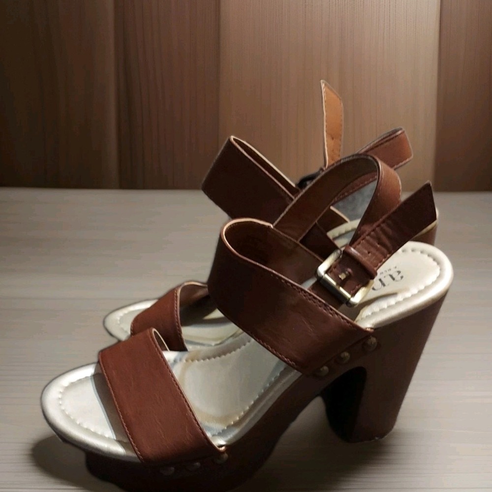A.N.A A New Approach Women's Sandals Brown Ankle Strap size 7.5 M  Formal‎ Shoes